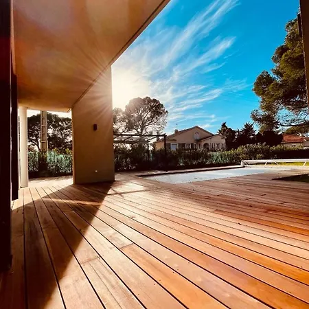 Magnifique Contemporaine Climatisee Piscine Ref Notre Dame Villa *