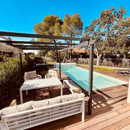 Magnifique Contemporaine Climatise Piscine Ref Notre Dame Villa Saint-Raphael (Var)