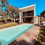 Magnifique Contemporaine Climatisee Piscine Ref Notre Dame *