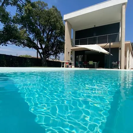 Magnifique Contemporaine Climatisee Piscine Ref Notre Dame Villa Saint-Raphael (Var)