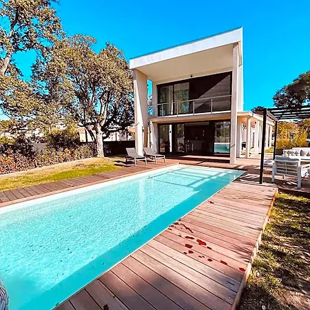 Magnifique Contemporaine Climatisee Piscine Ref Notre Dame Villa Saint-Raphael (Var)