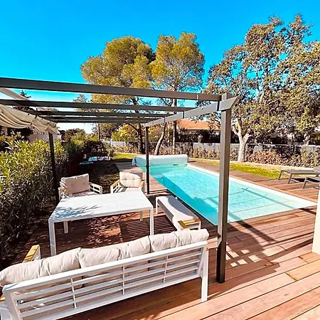 Magnifique Contemporaine Climatisee Piscine Ref Notre Dame Saint-Raphael (Var)