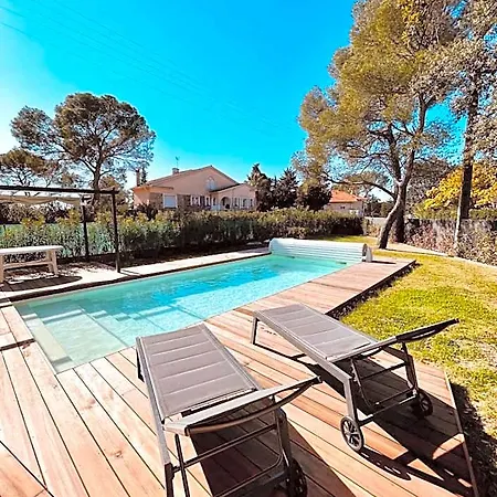 Magnifique Contemporaine Climatisee Piscine Ref Notre Dame *