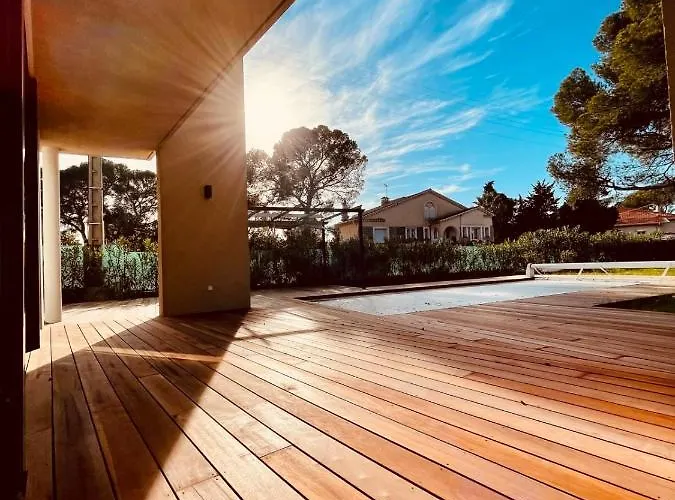 Magnifique Contemporaine Climatisee Piscine Ref Notre Dame Villa *